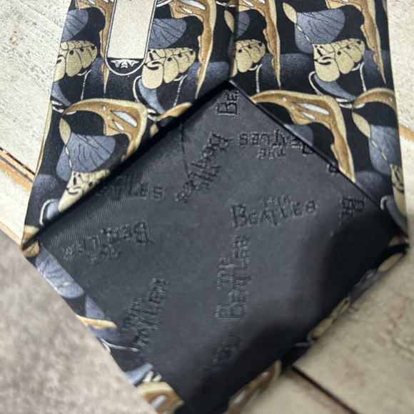 Vintage Beatles The Rubber Sole Album Neck Tie - Picture 4 of 7